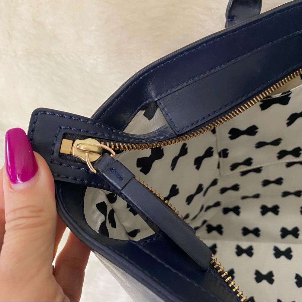 Kate Spade Large Tote Bag EUC! - Picture 12 of 16